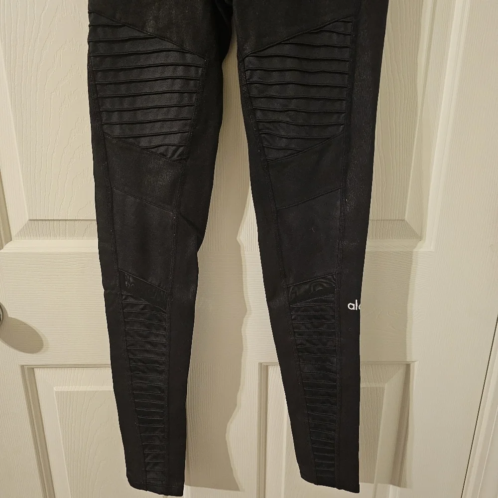 Alo Leggings 3 Pair Bundle Size XS